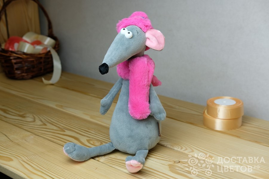 Мягкая игрушка Крыска Лариска в шарфе и шапке